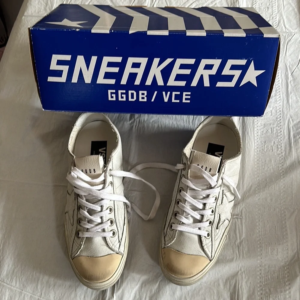Golden Goose Sneakers - Picture 3 of 5